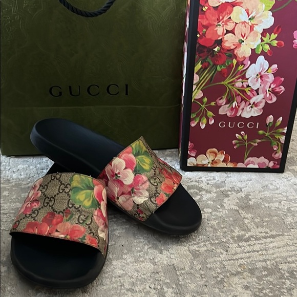 Gucci Blooms Supreme Floral Slide - Picture 1 of 5